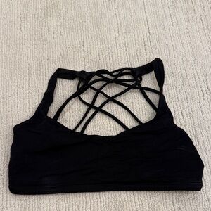 Lululemon to be wild sports bra size 6 black color